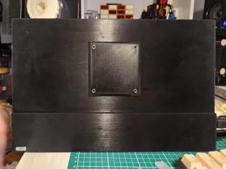 Vesa 75x75 for portable monitors