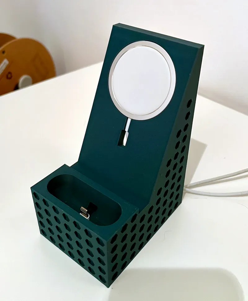 IPhone + Airpods Pro Charger