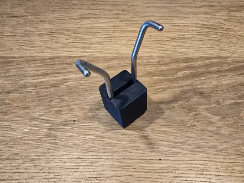 Gridfinity router throat plate wrench holder