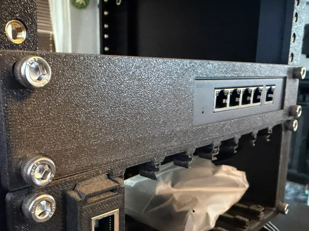 UGREEN 2.5Gb 5-Port Switch 10