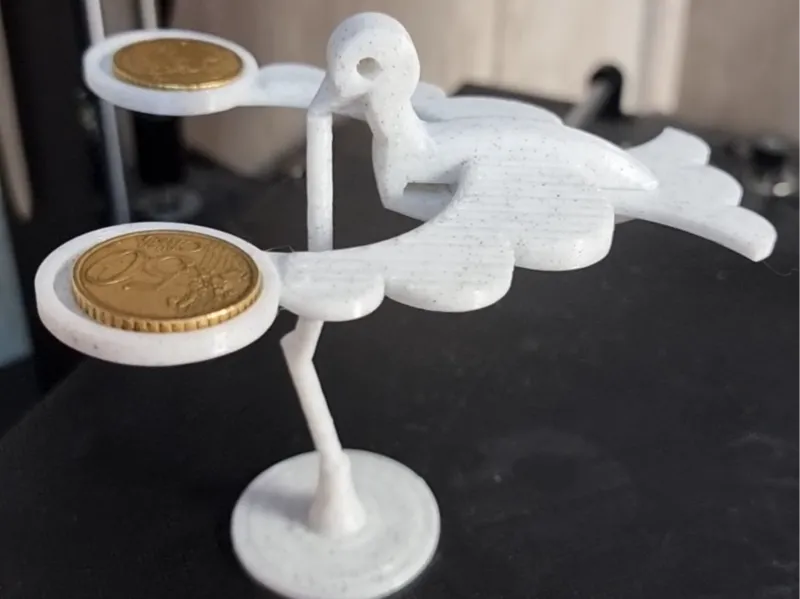 Uccello in Equilibrio