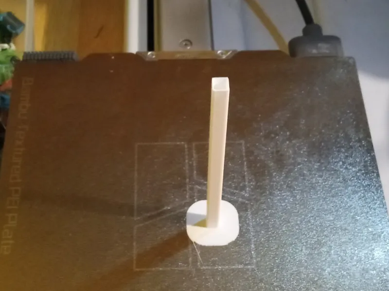 Straw has square shape
