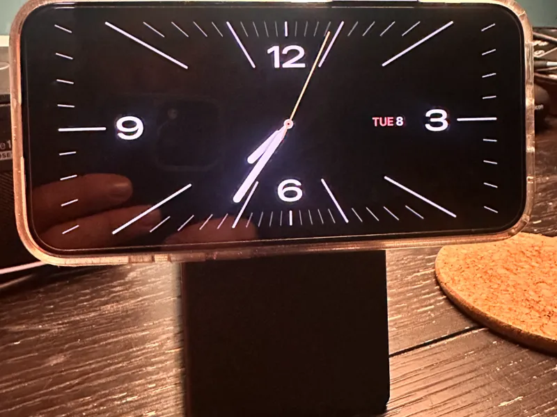 Phone Magsafe Simple Stand V1