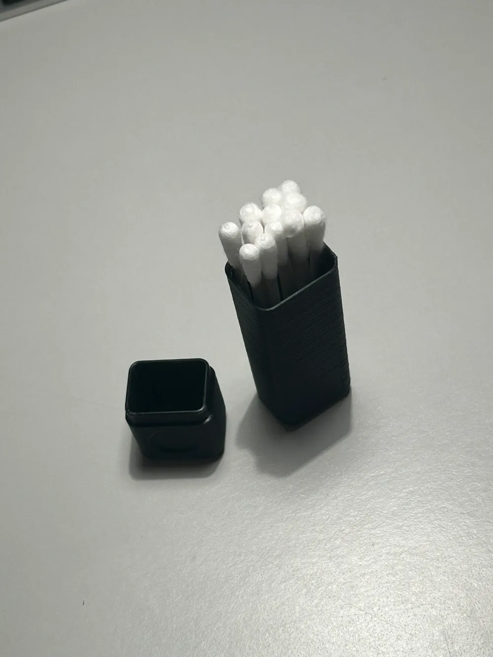 QTip Travel Case by Julius MakerWorld