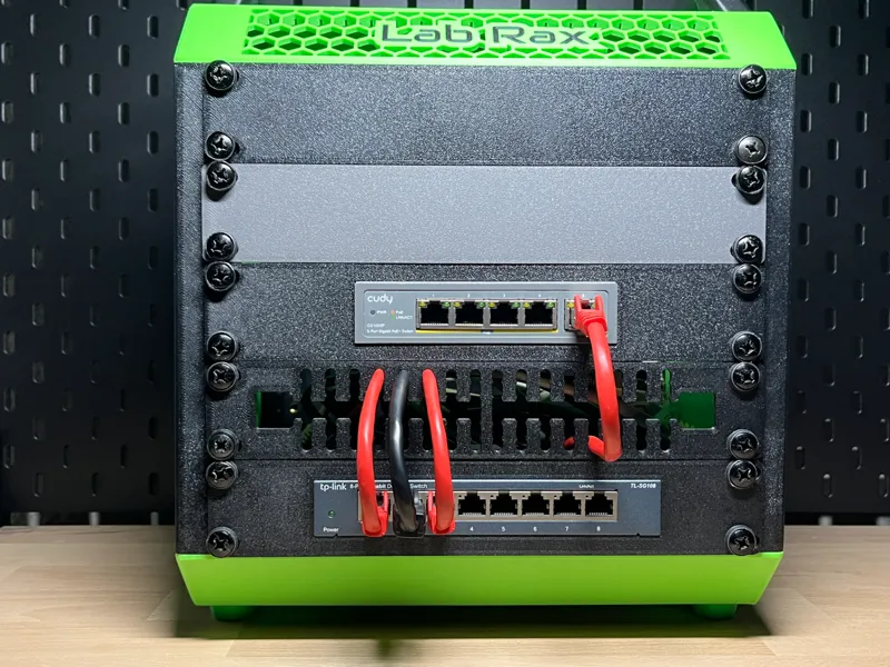 10" Rack Blindplatte mit Versteifung von 1 - 3HE