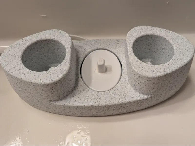 Oral-B electric toothbrush dock w/charging
