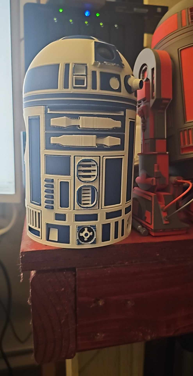 Miniatura 4 do modelo 3D Astromech Droid.
