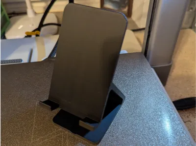 Simple phone holder
