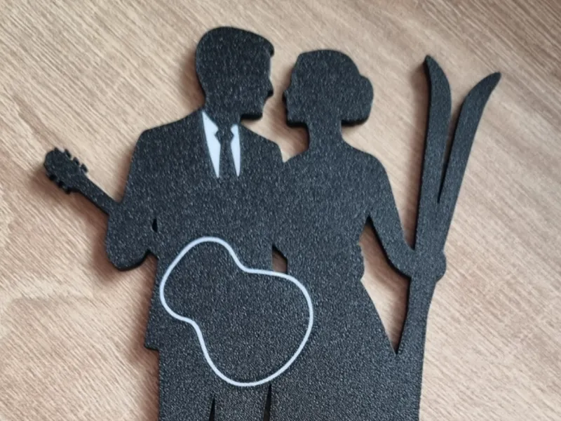 Wedding Cake Topper – Guitar & Skis Couple