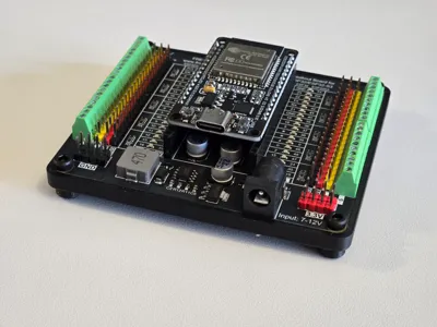 ESP32 FREENOVE Breakout Board Holder