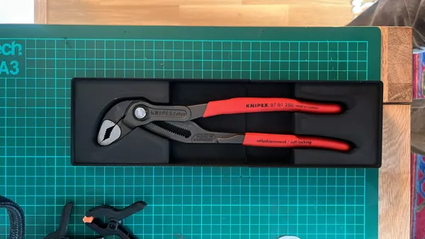 https://makerworld.bblmw.com/makerworld/model/USd8c58a4f63eeb8/design/2025-01-12_0a67cab3412838.jpeg