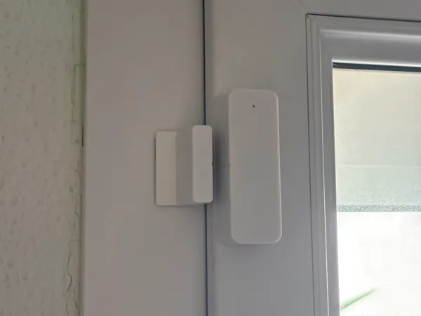 Cale pour détecteur d'ouverture de porte