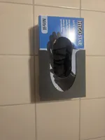 Black Gloves 120 x 56