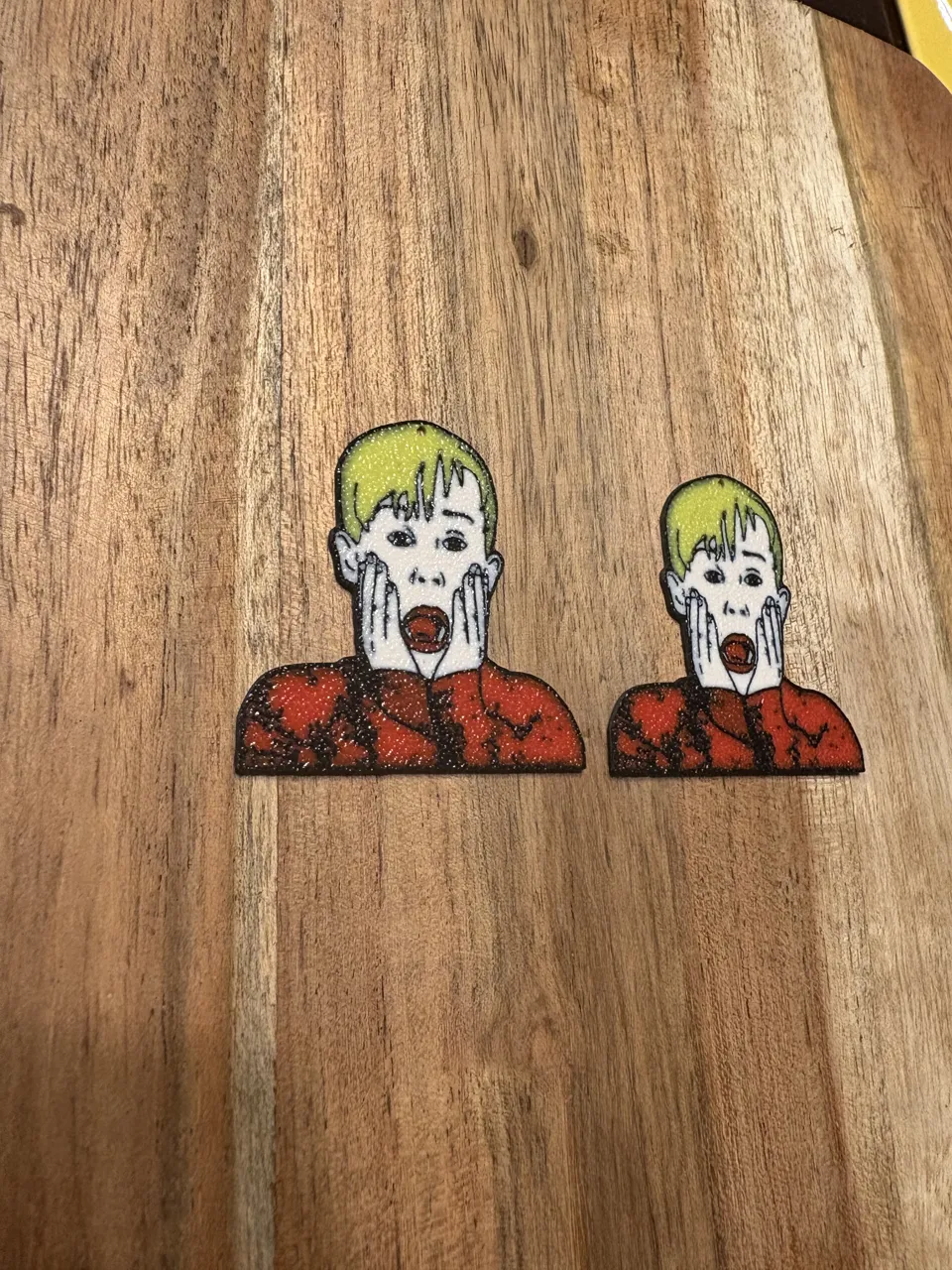 Home Alone Kevin Christmas Earrings view 3