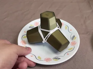 Tetrapod model and mold