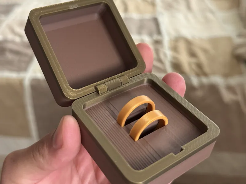 Engagement ring and box