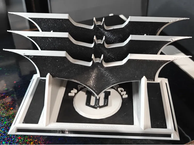 Batarang Set With Stand