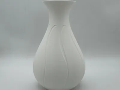 Aura Wave Flow Vase