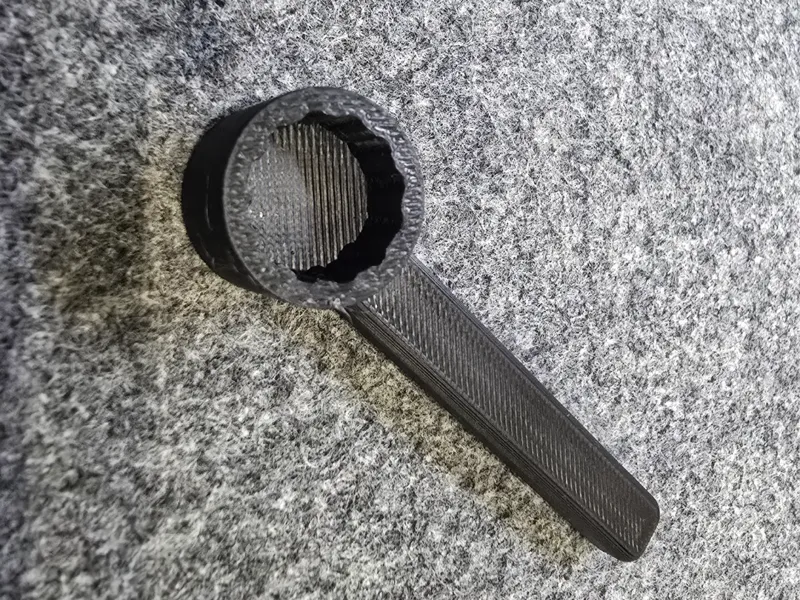 Water filter air vent wrench