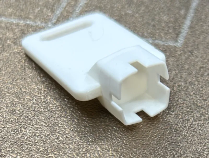 Paper Towel Dispenser Key - Cascades Pro Tandem