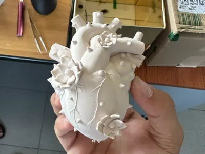 DESERT BLOOM HEART