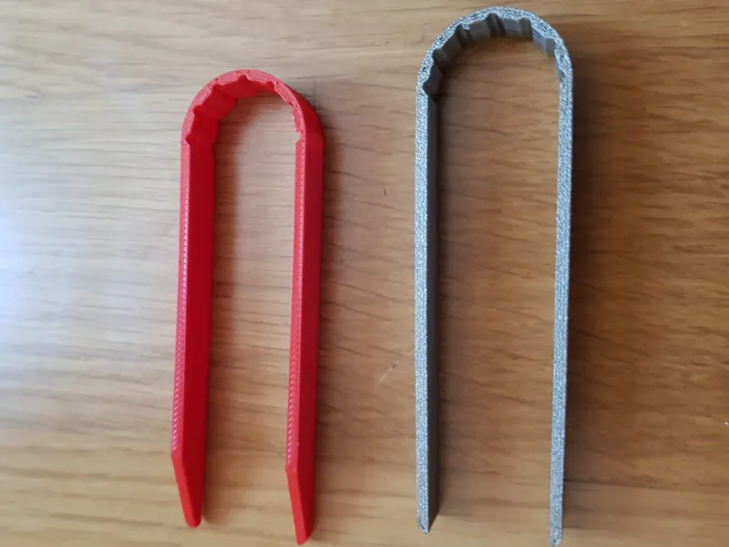Tweezers
