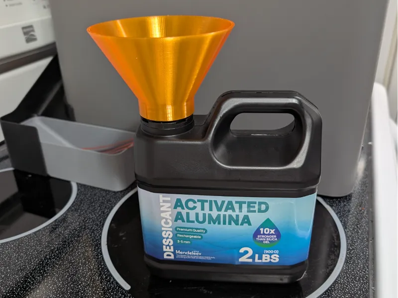 Alumina Desiccant Funnel with Threads
