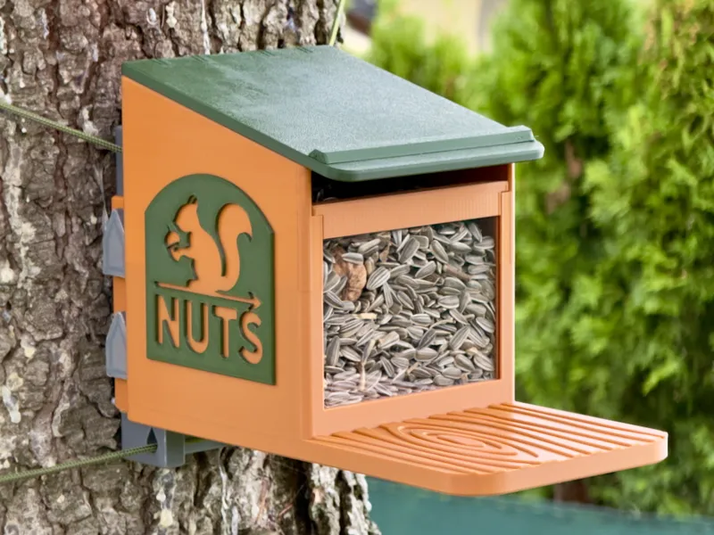 Eichhörnchen Futterhaus „Nuts Drive-in“ v1.2