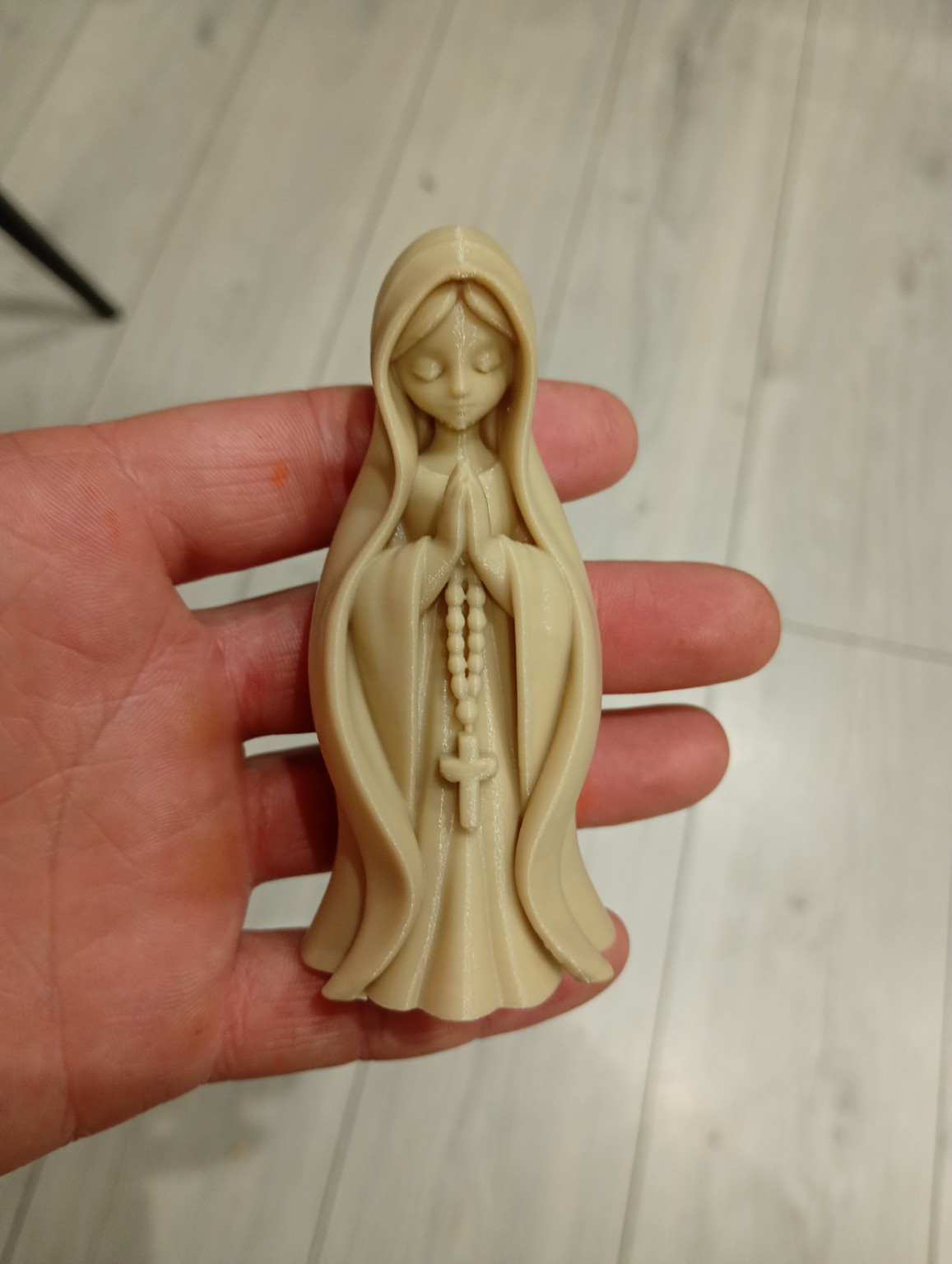 Virgin Mary with Rosary – Religious 3D Print - 1