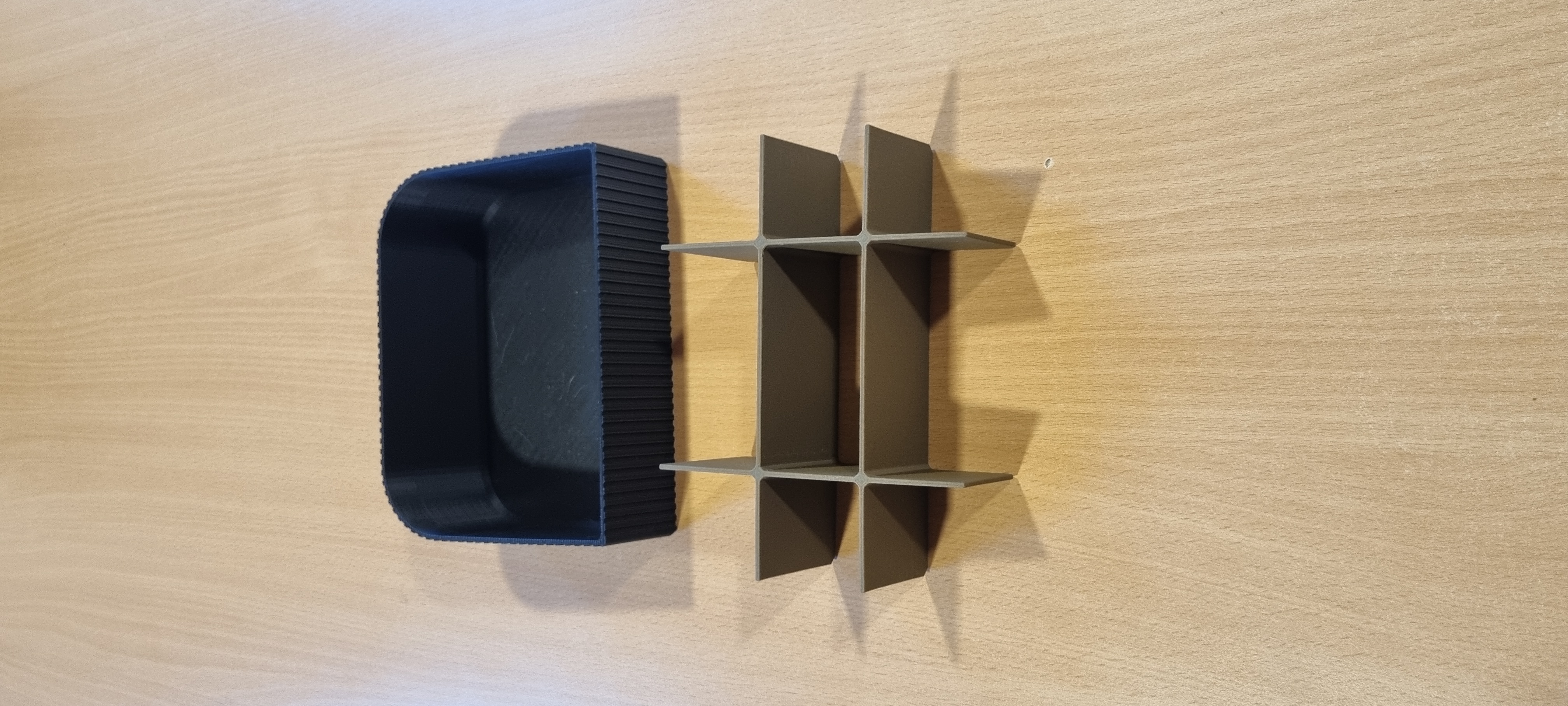 Miniatura 2 do modelo 3D MODULO | Modular Ribbed Desk Organizer