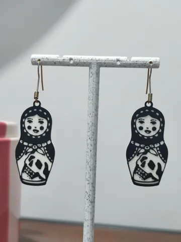 Pendientes: Aretes Matrioshka Gothic — vista de referencia 4