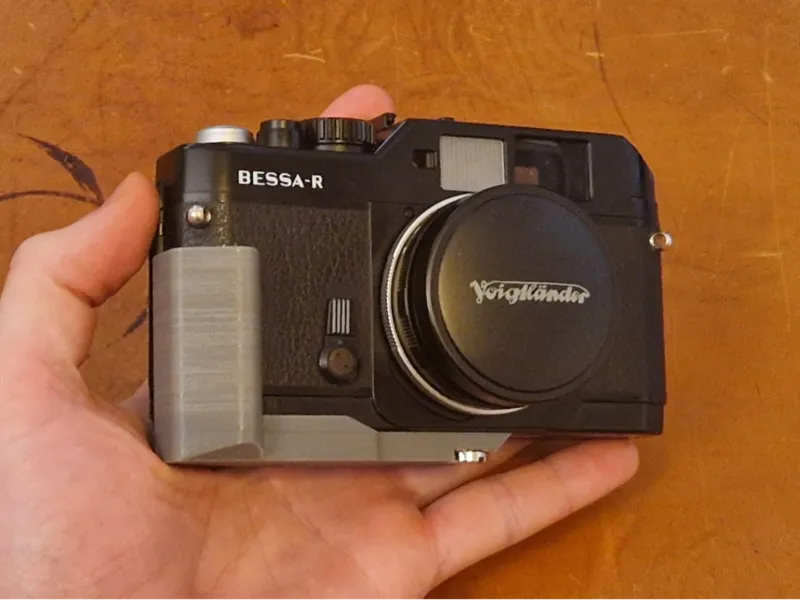 Voightländer Bessa R Grip