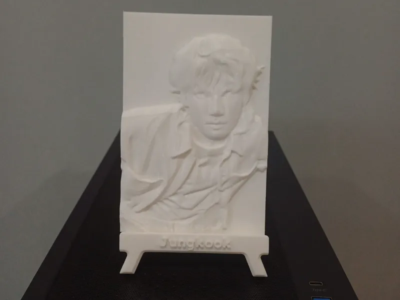 Jungkook portrait in relief with custom easel