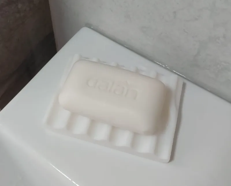 Arced Soap Dish / Minift
