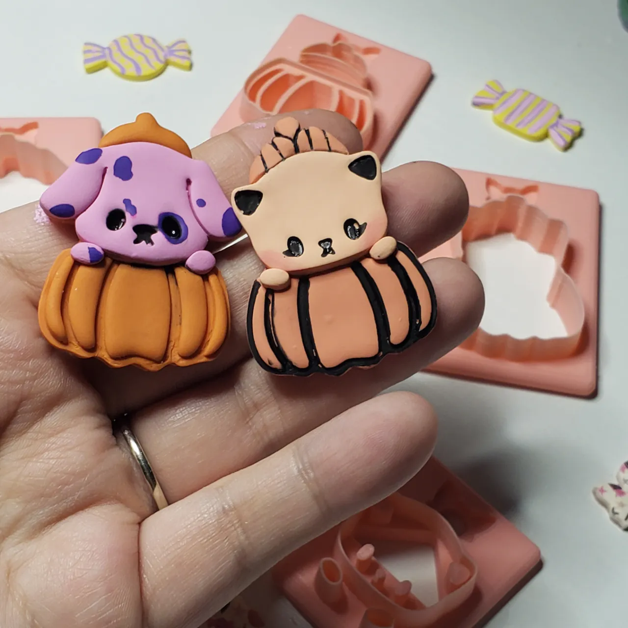 Pets in a Pumpkin Polymer Clay Earring Cutter Set view 4