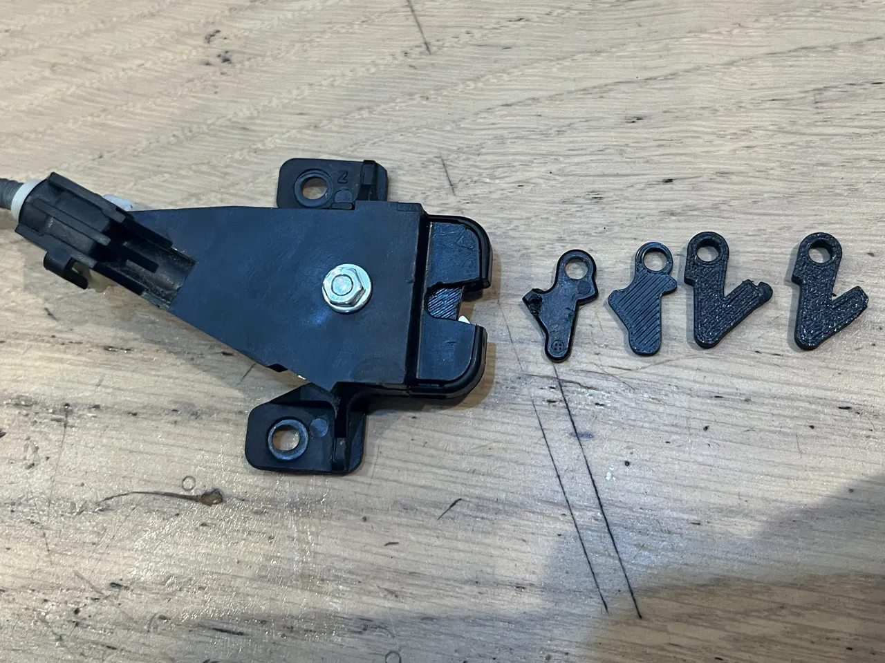 R129 Mercedes Glove Box Latch and Spring Holder view 4