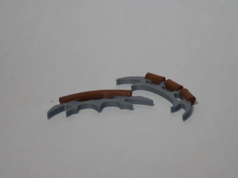 Bat'leth for "brick" minifigures