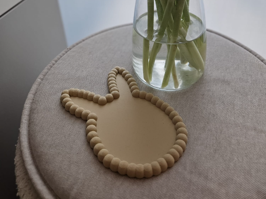 Decorative bunny-shaped tray