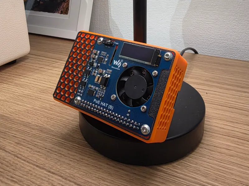 Raspberry Pi 4B Case with Waveshare PoE HAT B