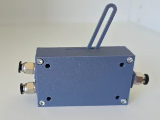 Latch Y Splitter - No-Bend Switching