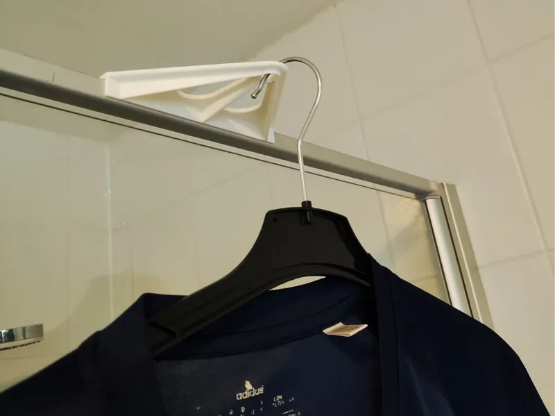Kleiderbügelhaken für die Dusche