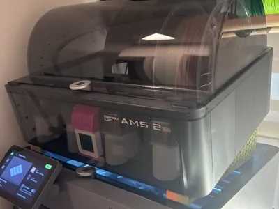 AMS 2 Angle Stand – 15° Tilt, Fully 3D-Printable