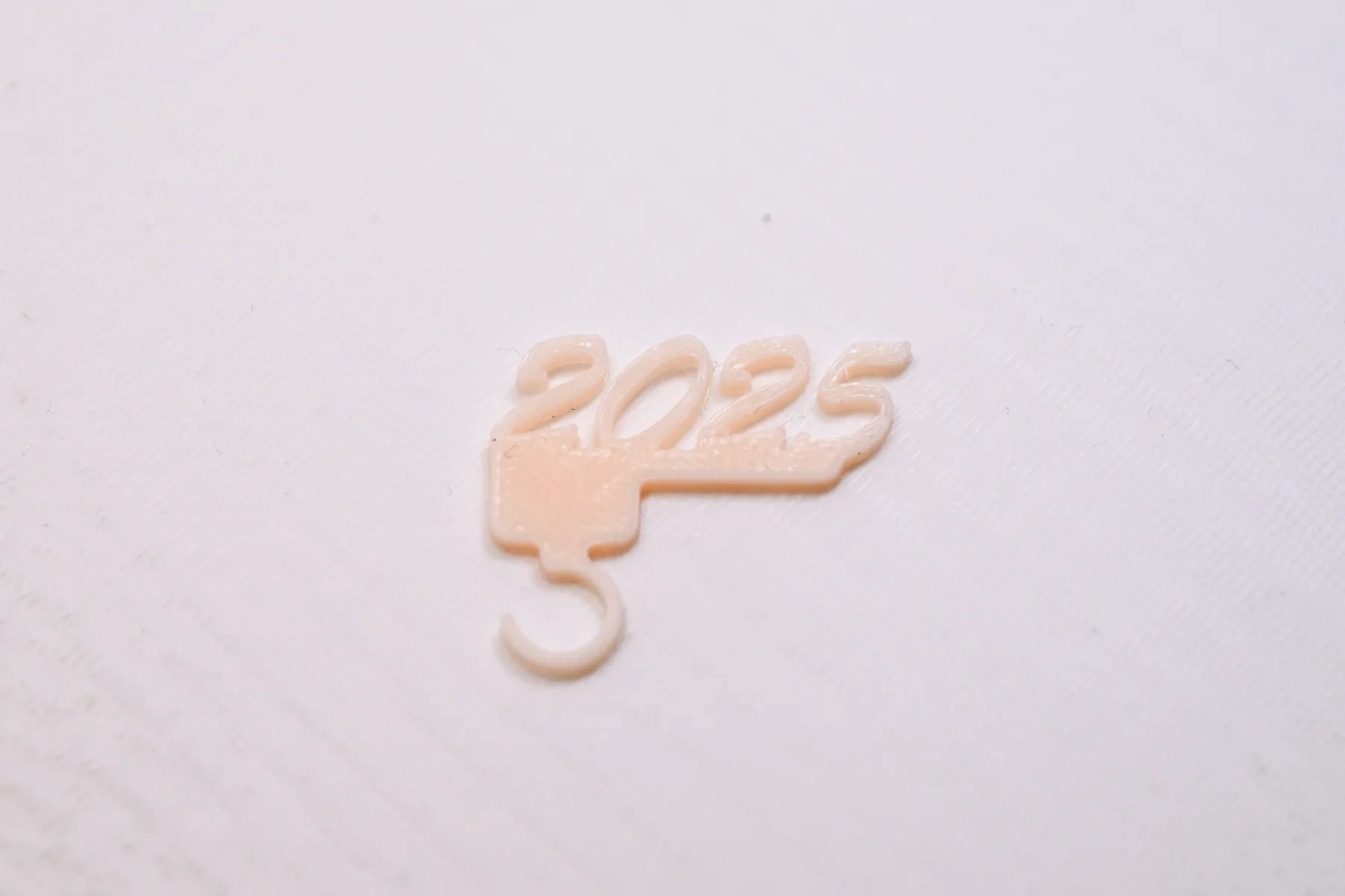 Miniatura 2 do modelo 3D 2025央视蛇年乙巳logo挑杆挂牌