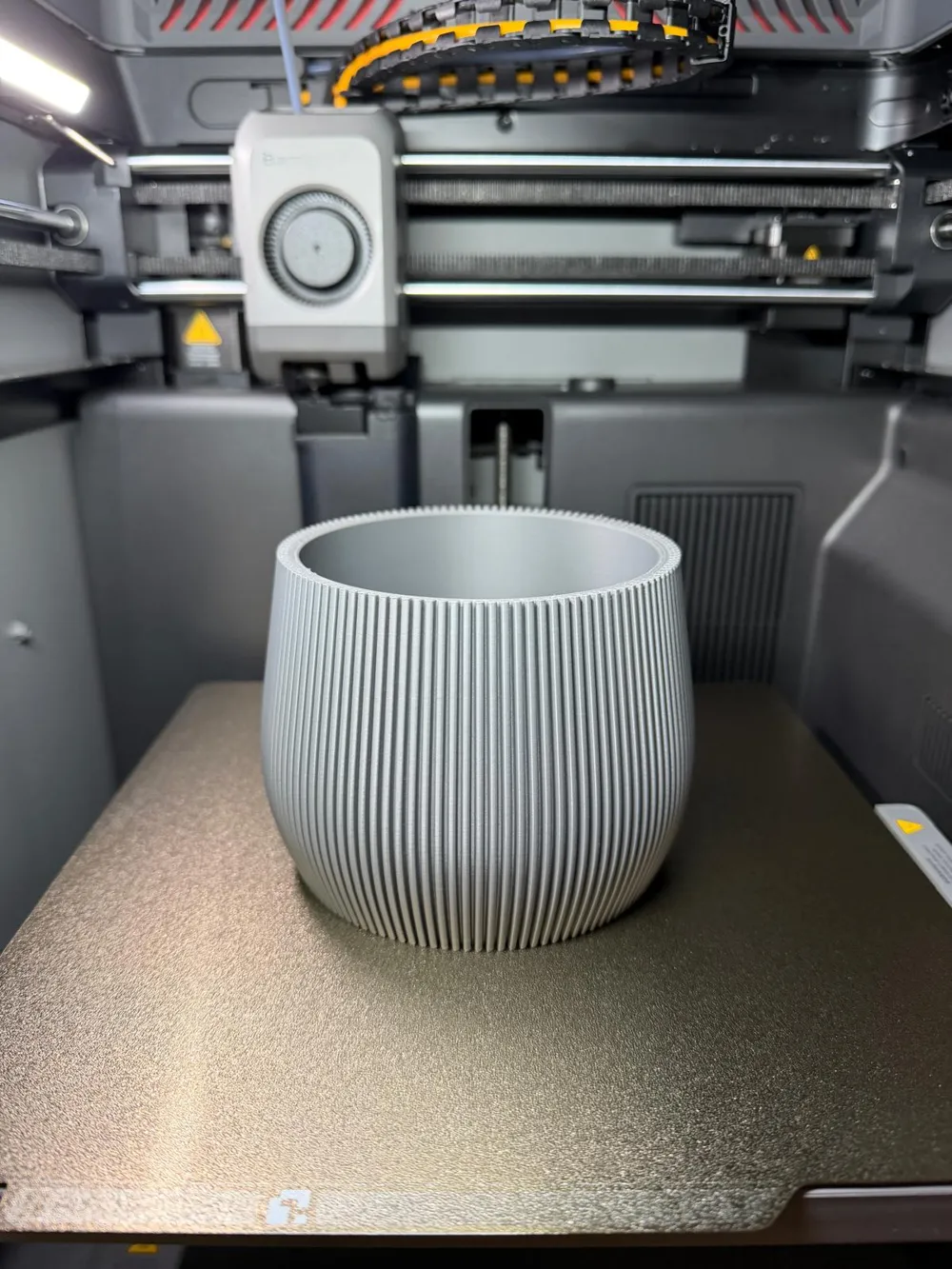 Flower Pot 10x9.5 - Free 3D Print Model - MakerWorld