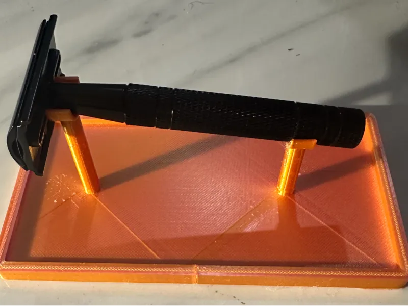 Razor holder