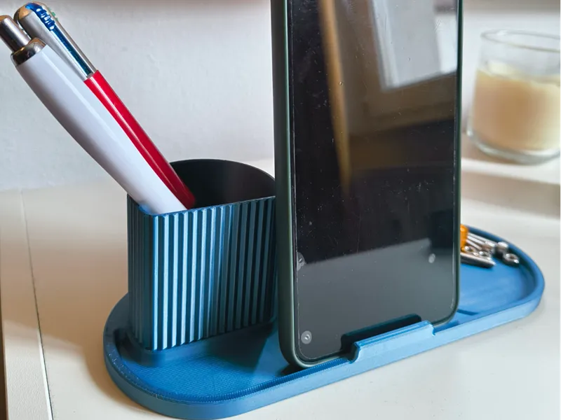 Desk Organizer mit Smartphone Halter