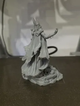 Figura decorativa: Sauron the Dark Lord – The One Ring — vista de referencia 5