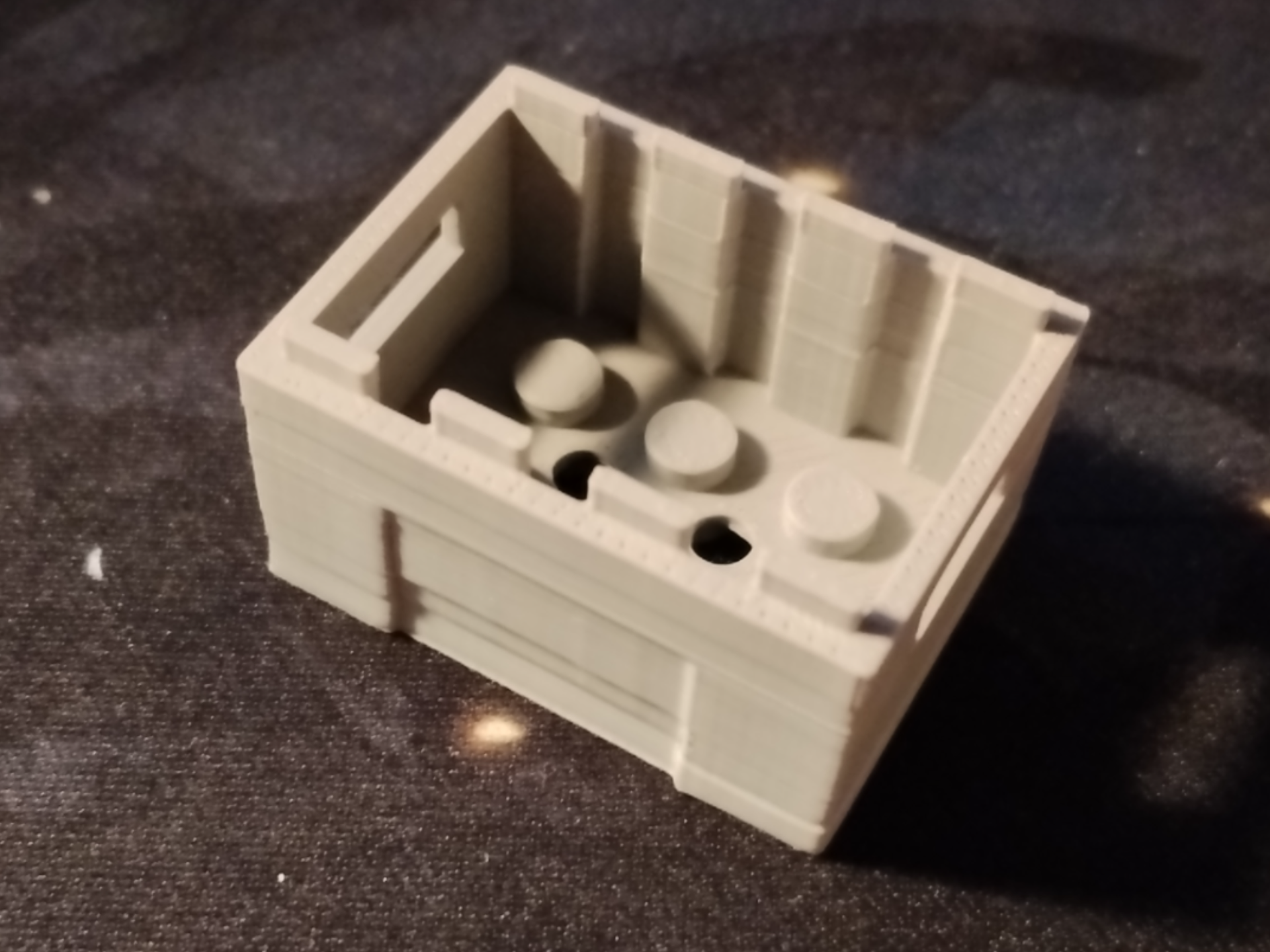 Box - Crate with Handholds 30150