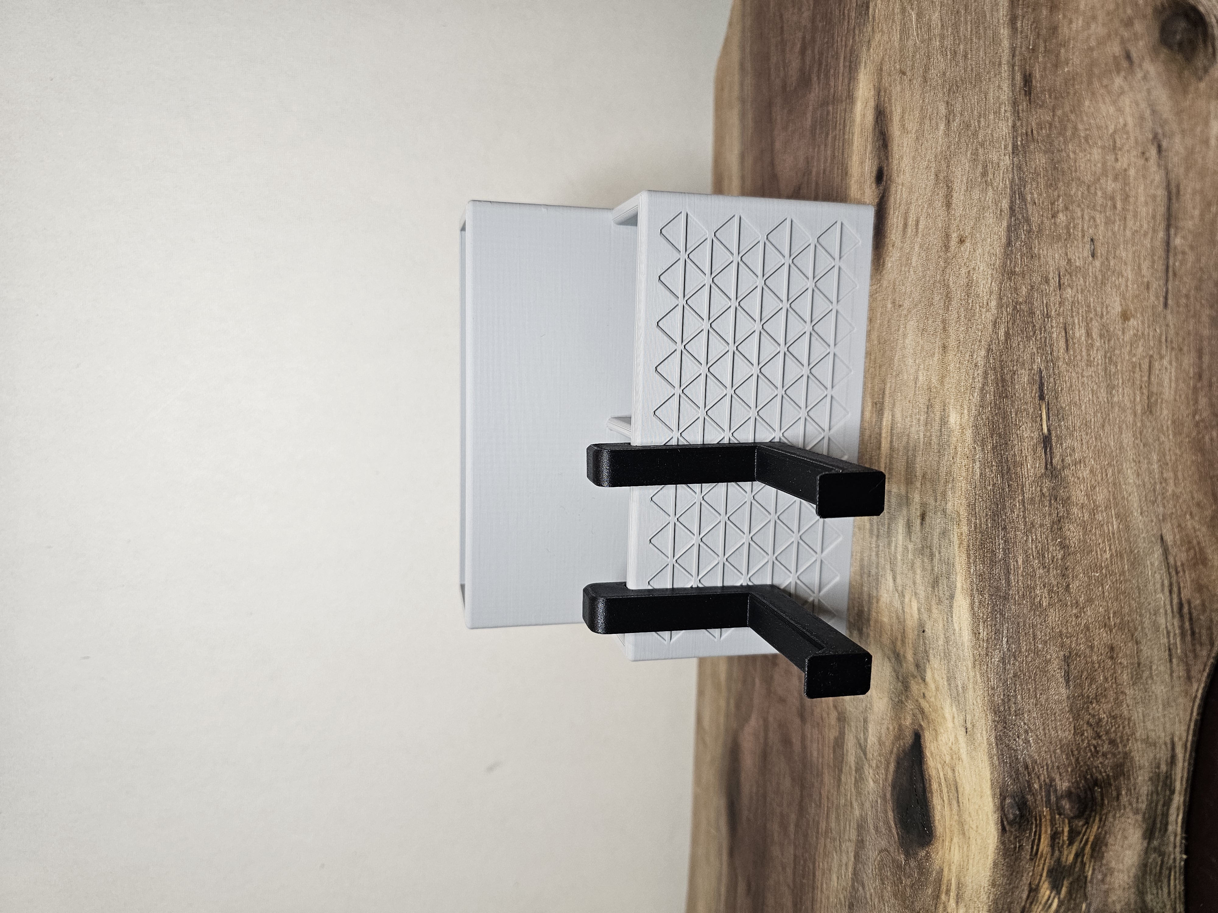 Miniatura 1 do modelo 3D EdgeMount Locking System - Organizer