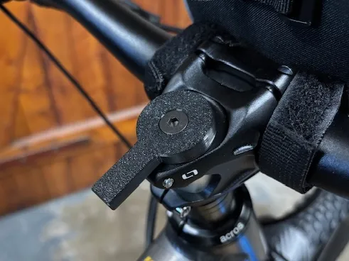 Halter für Lenkkopf Steuersatz 